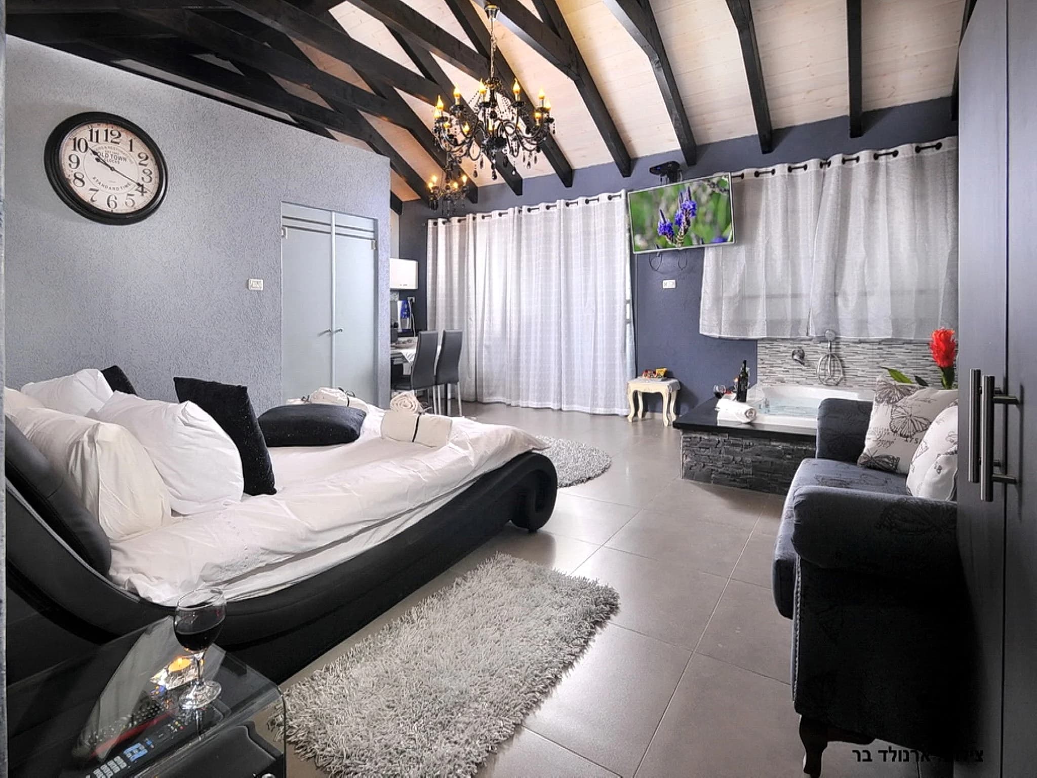 Vacation rental property image Vacation rental property image