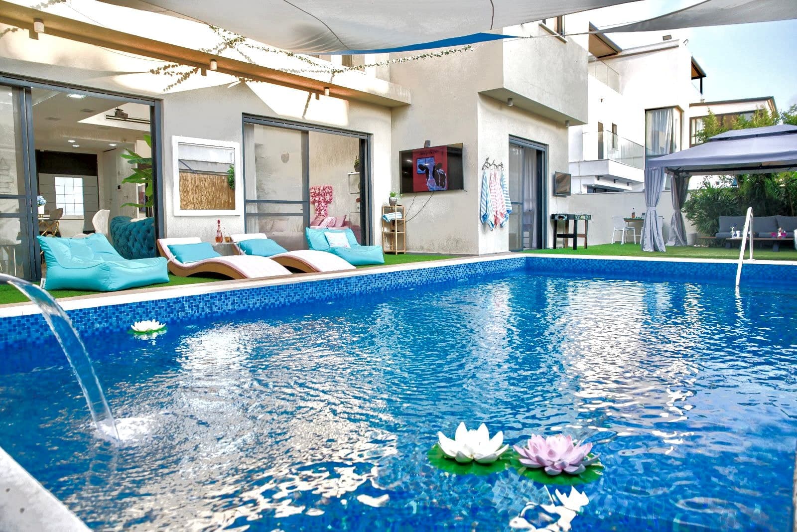 Vacation rental property image Vacation rental property image